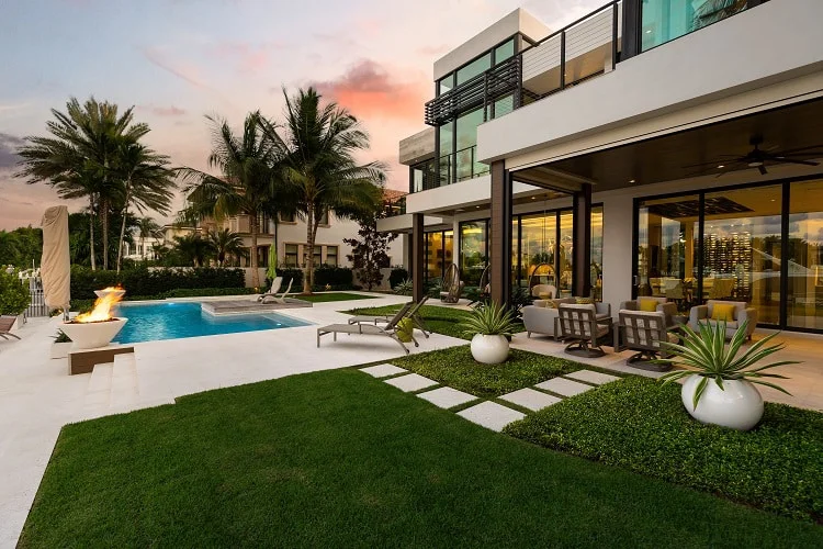 How Long Does Artificial Turf Last?