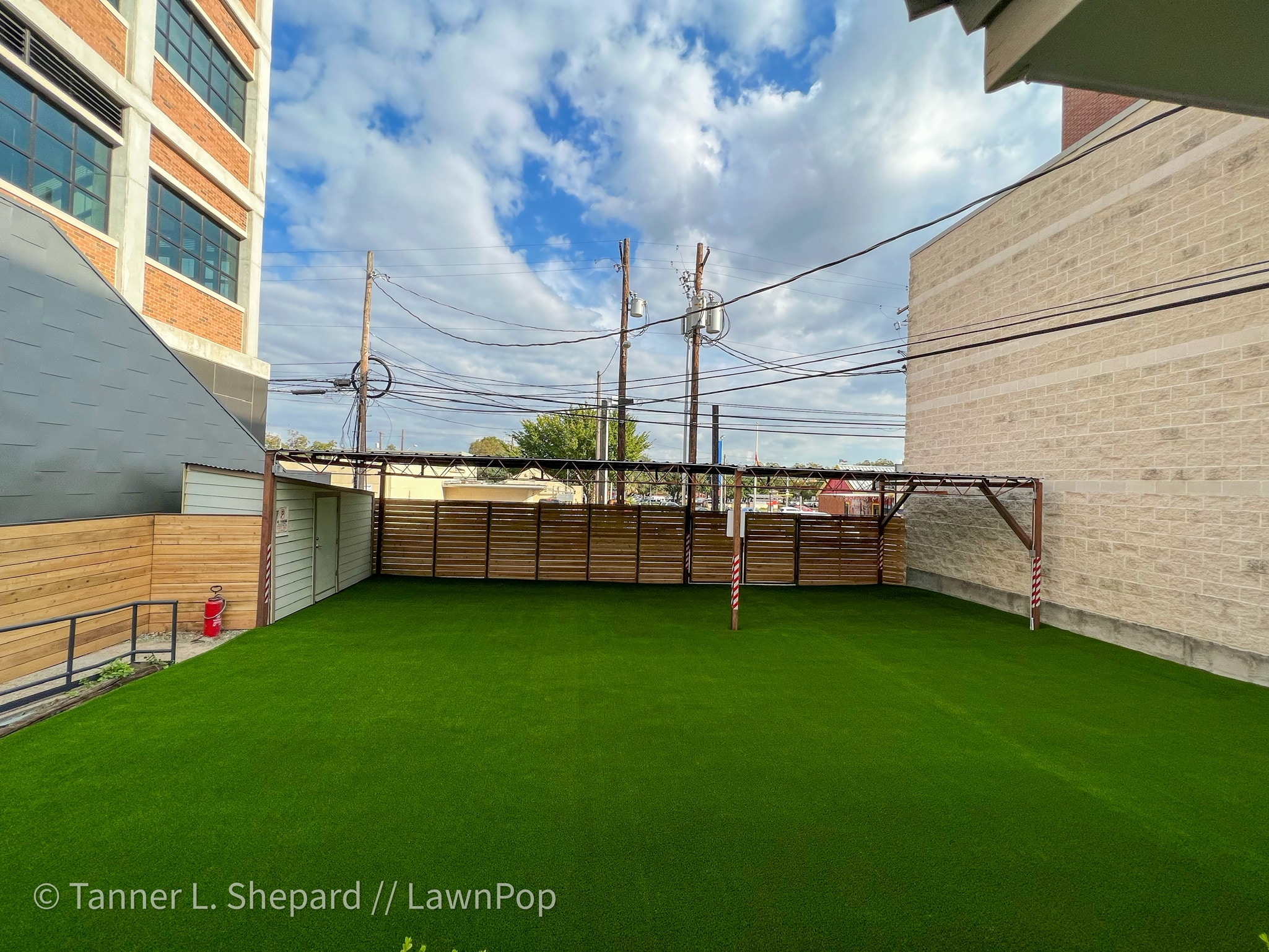 Benefits of Artificial Grass on Your Rooftop