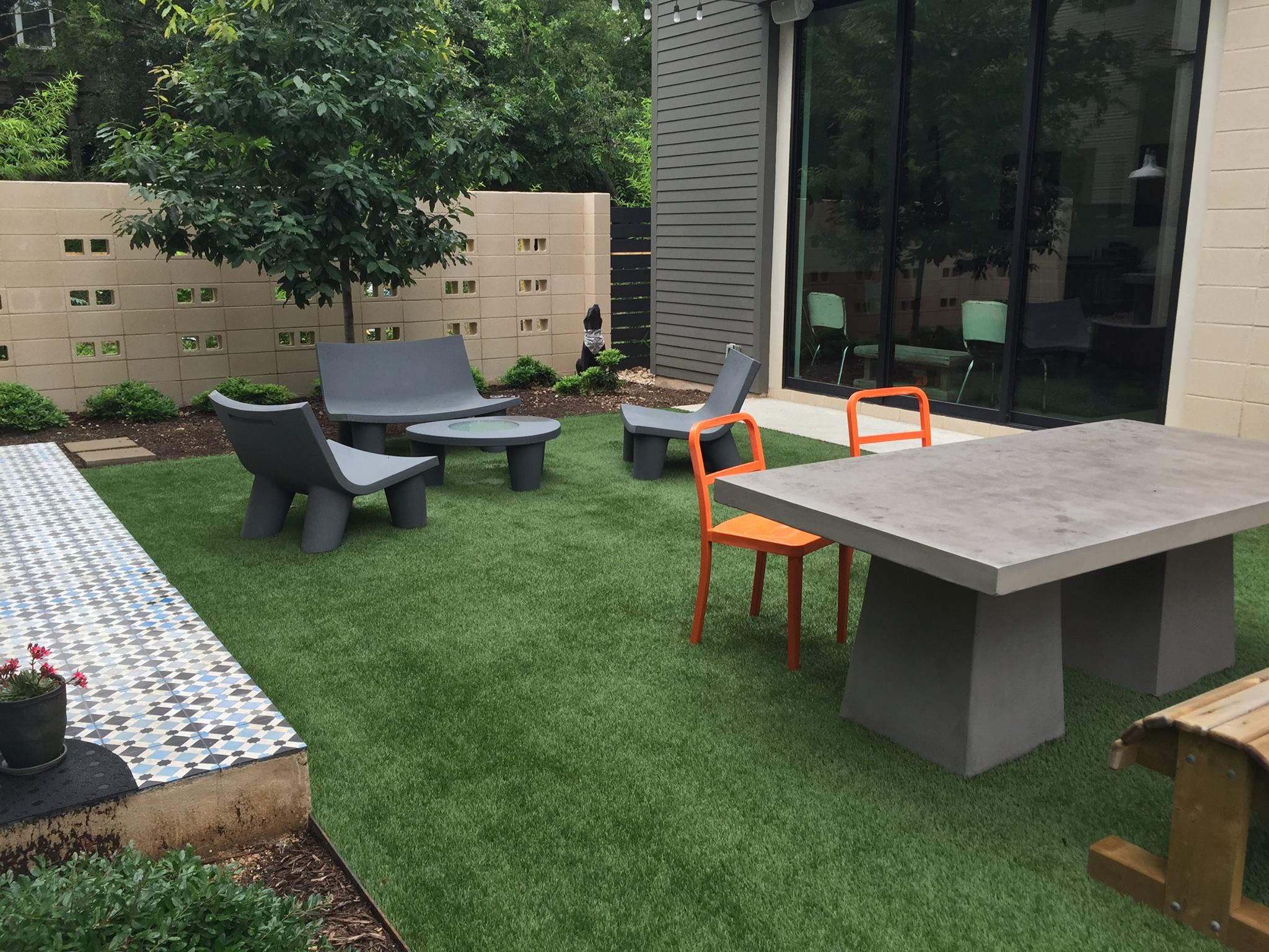 cedar park artificial grass courtyard lawnpop