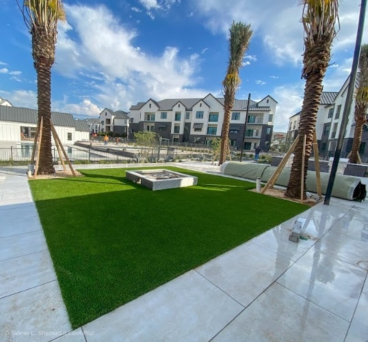 Expert Guide: Cleaning Artificial Turf on Patios and Balconies