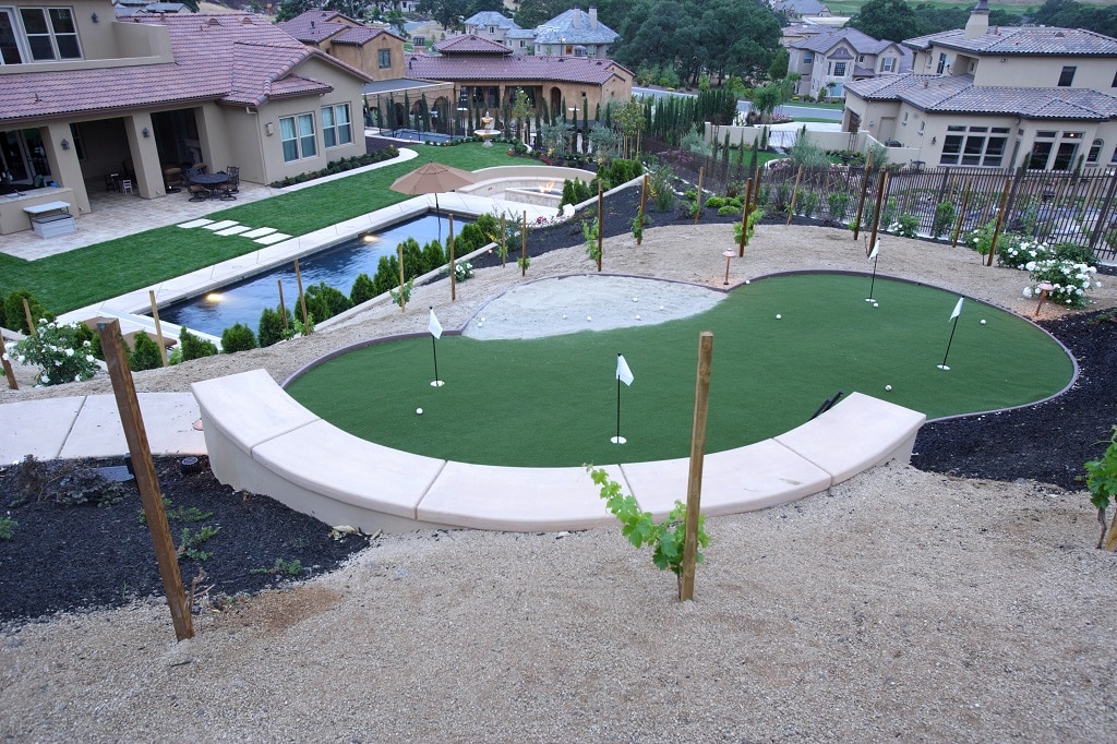 Improve Your Golf Handicap With Backyard Putting Greens