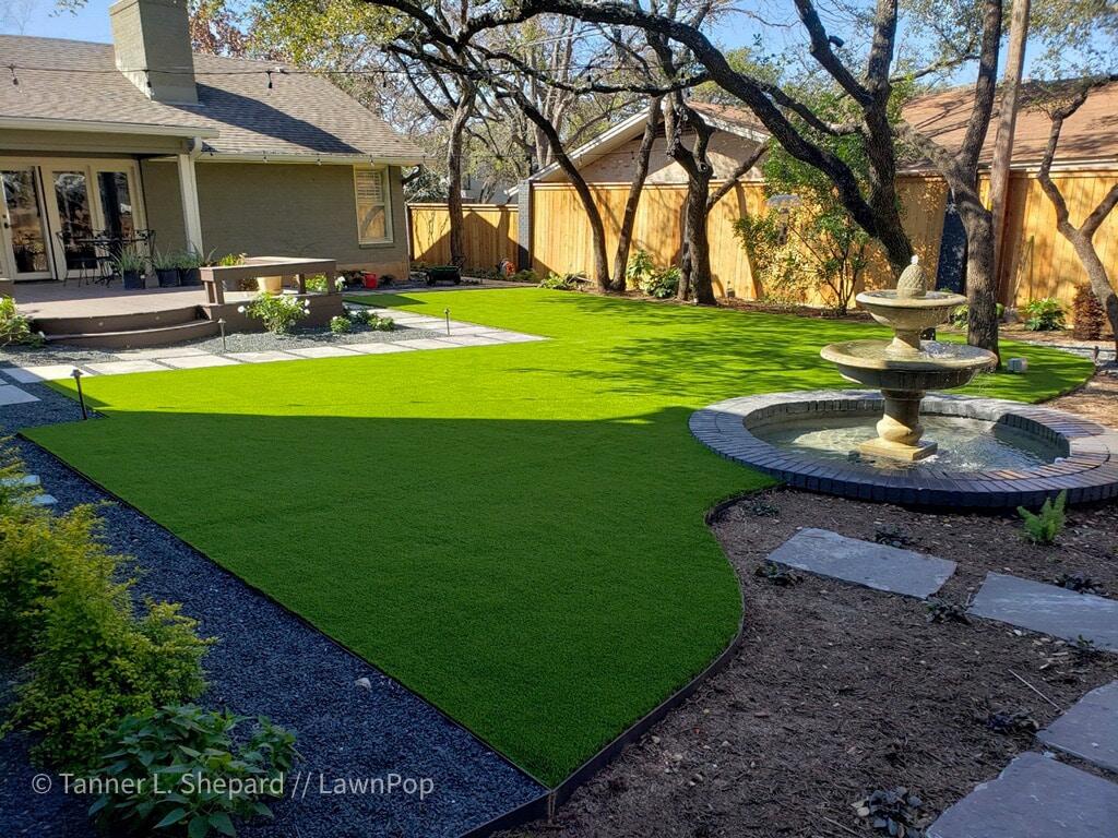 Why Austin Homeowners Are Switching to Artificial Grass for Year-Round Green Lawns